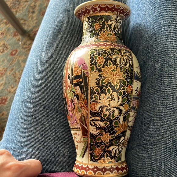 Vintage Asian Geisha Scene Flower Moriage Handpainted - Picture 2 of 3